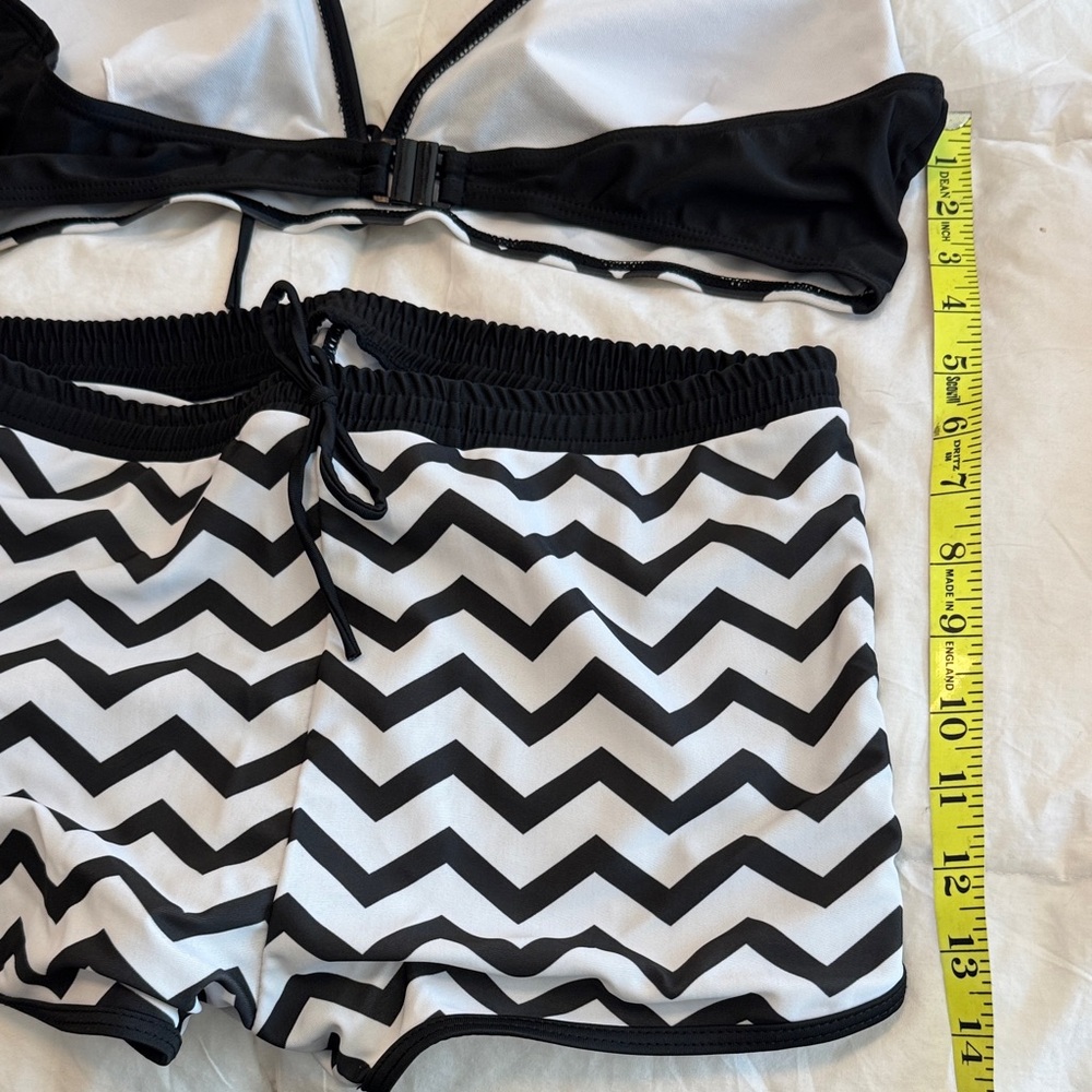 Source Unknown Black And White Zigzag Bikini - image 7